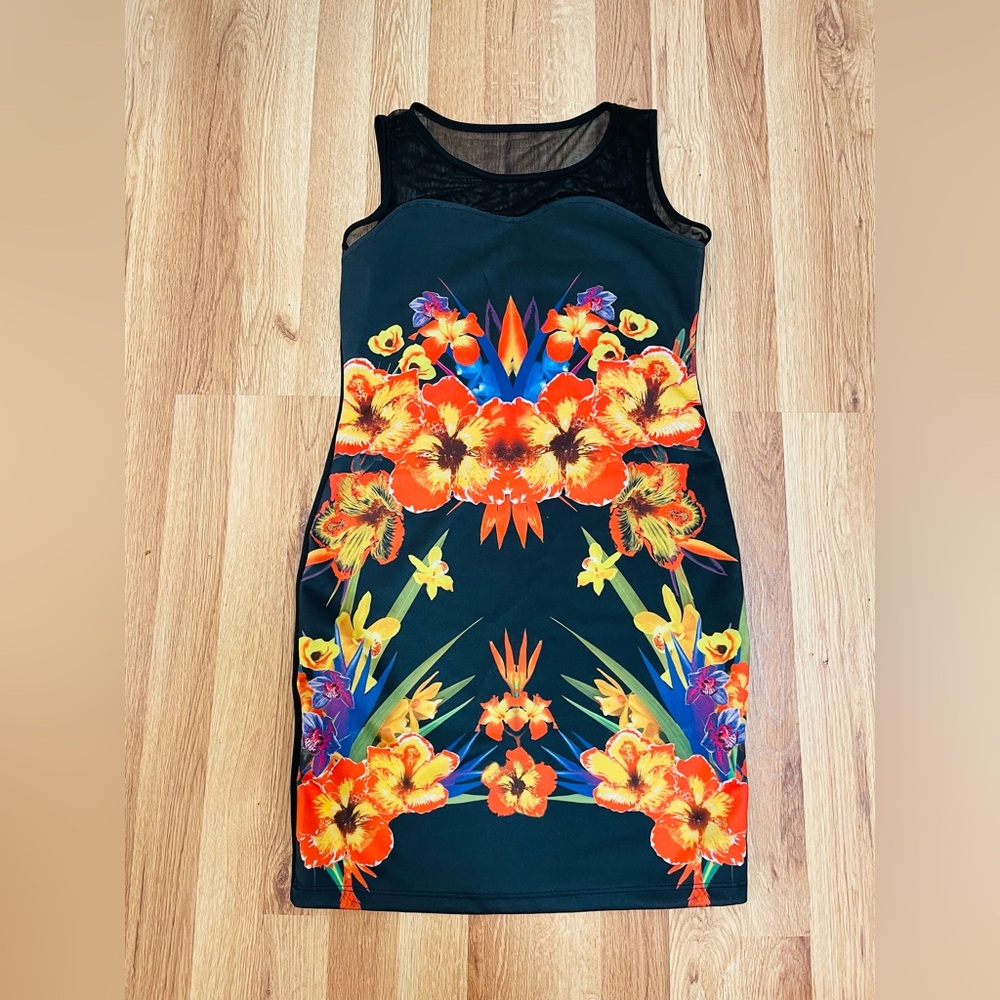 🍡Super cute Black floral print Mini Dress